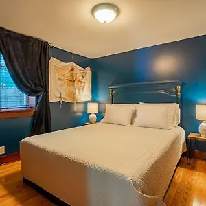 Charming 1bd In Capitol Hill - Foxglove Bed & Breakfast